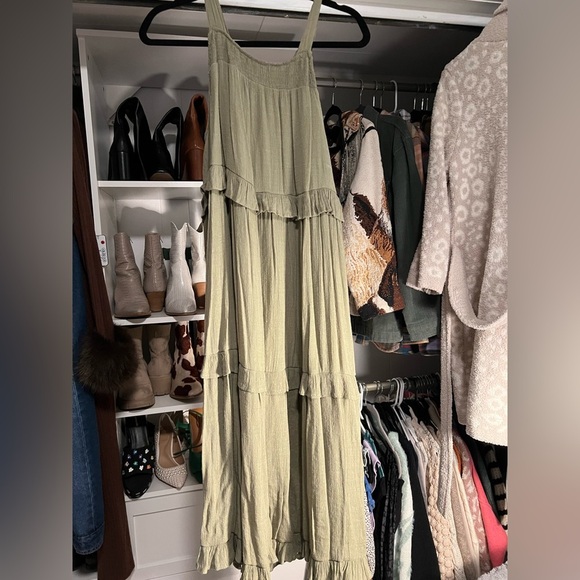 Blu Pepper Dresses & Skirts - Blu pepper  Green Sleeveless Dress